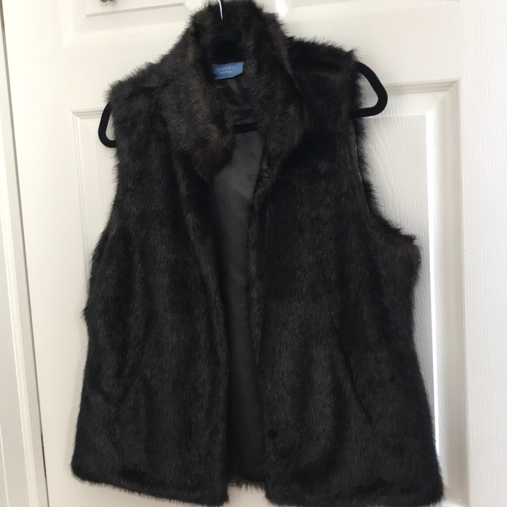 Faux Fur Simply Vera Wang Vest - Women’s Large